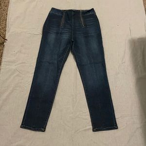 Fashion nova Capri jeans! Size 7 :)